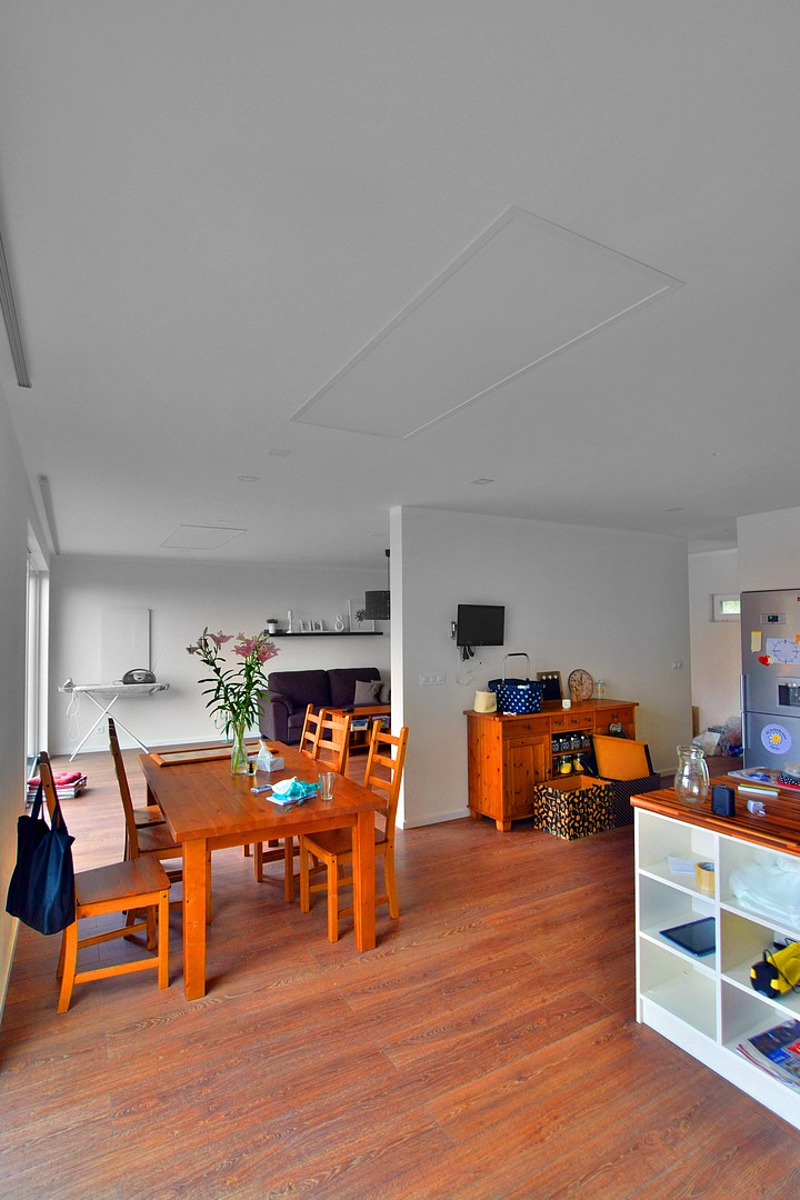 Wellina 1100W, strop v rámu, obývací pokoj